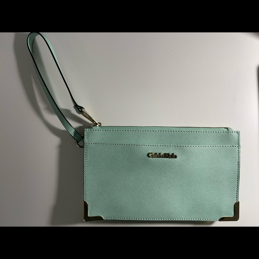 Wristlet